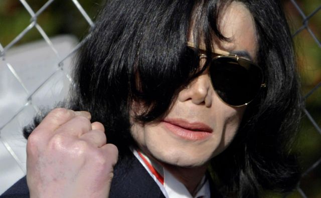 Film Leaving Neverland, ki temelji na pričevanjih Wada Robsona in Jamesa Safechucka – oba pripovedujeta o tem, kako ju je Michael Jackson spolno zlorabljal, ko sta bila dečka –, ne pušča nobenih dvomov, so zapisali novinarji in kritiki. FOTO: Fred Greaves/Reuters