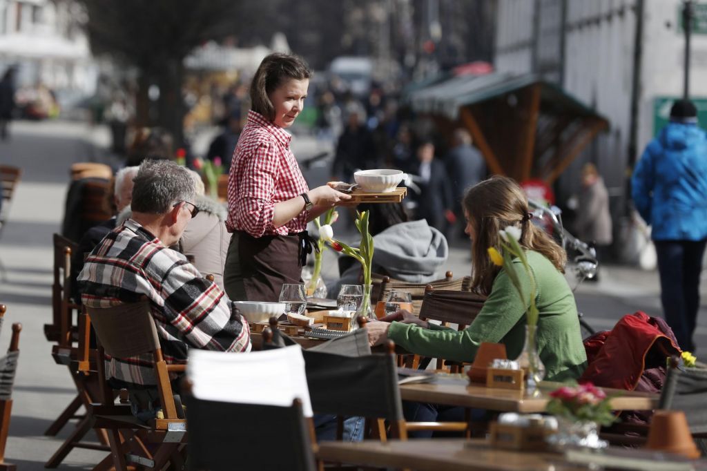 Februar resda nadpovprečno topel, a brez temperaturnih rekordov