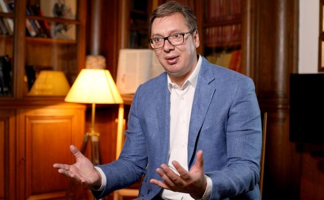 Je proevropska usmerjenost srbskega predsednika Aleksandra Vučića le kozmetične narave? FOTO: Djordje Kojadinović/Reuters