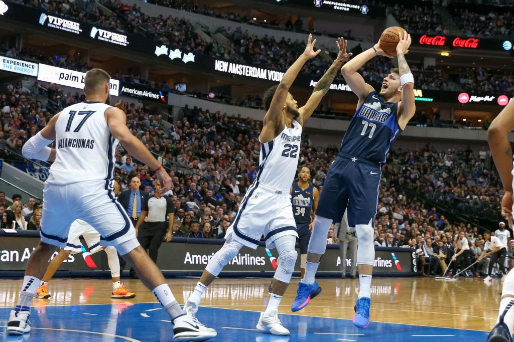 FOTO:Dončić edina svetla točka Dallasa, Dragić spet poškodovan (VIDEO)