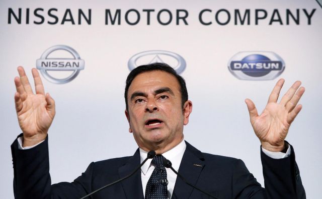 Carlos Ghosn je v prvih intervjujih po aretaciji za obtožbe okrivil vodilne v japonski korporaciji. FOTO: Jiji Press/AFP