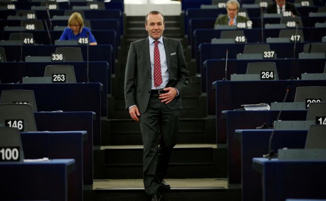 Manfred Weber je poudaril, da je Evropska unija gospodarsko enako močna kot ZDA. Foto: Reuters