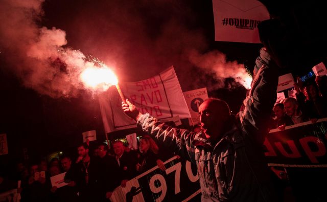 Bruselj je pozval črnogorsko opozicijo, naj rešuje probleme v parlamentu. FOTO: Stevo Vasiljević/Reuters