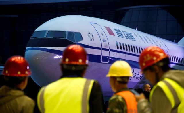 Boeingi 737 MAX 8 so na Kitajskem obstali na tleh. FOTO: Reuters