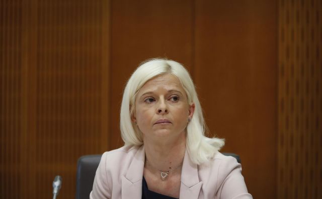 Ministrica Ksenija Klampfer bo v sredo javnosti predstavila ukrepe na področju pokojnin in trga dela. Foto Leon Vidic/delo