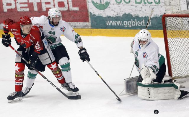 V četrtfinalu AHL še ne bo ljubljansko-jeseniškega derbija.<br />
FOTO Roman Šipić/Delo