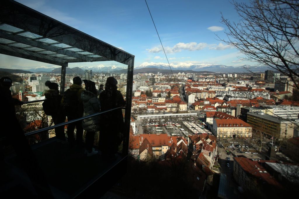 FOTO:Se je nepremičninski trg res umiril?