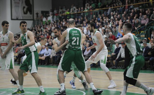 Krka in Olimpija sta se pomerili v derbiju za obstanek v ligi ABA. FOTO: ABA