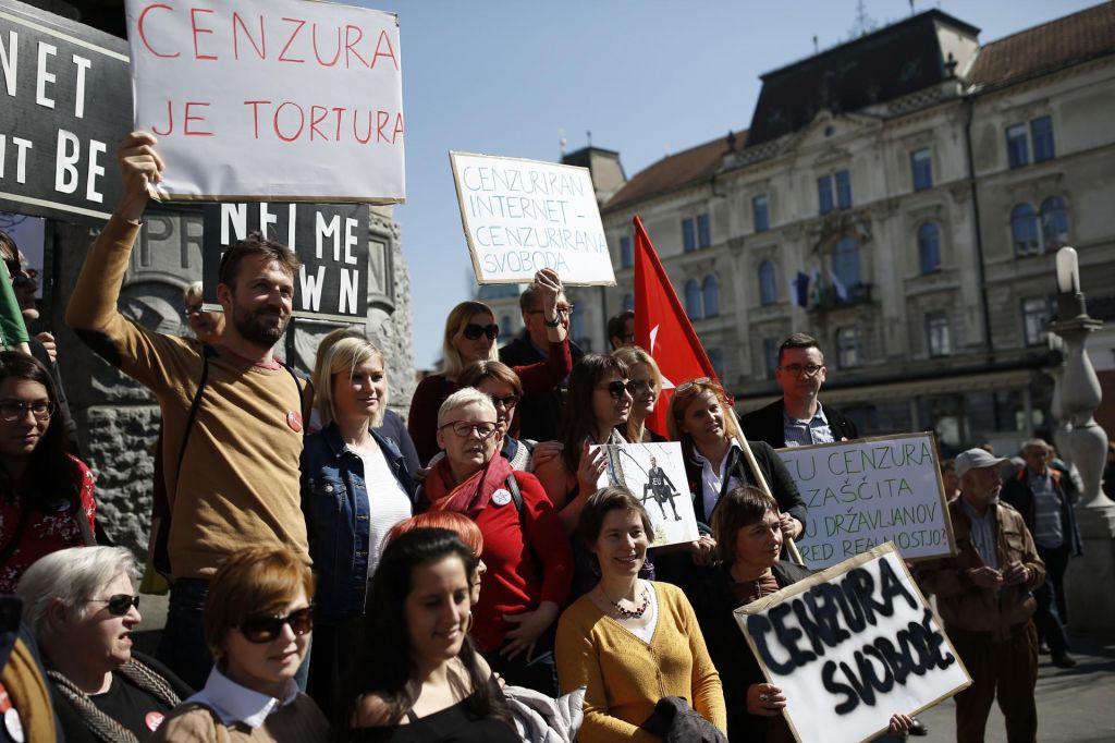 FOTO:V Ljubljani protestirali proti direktivi o avtorskih pravicah