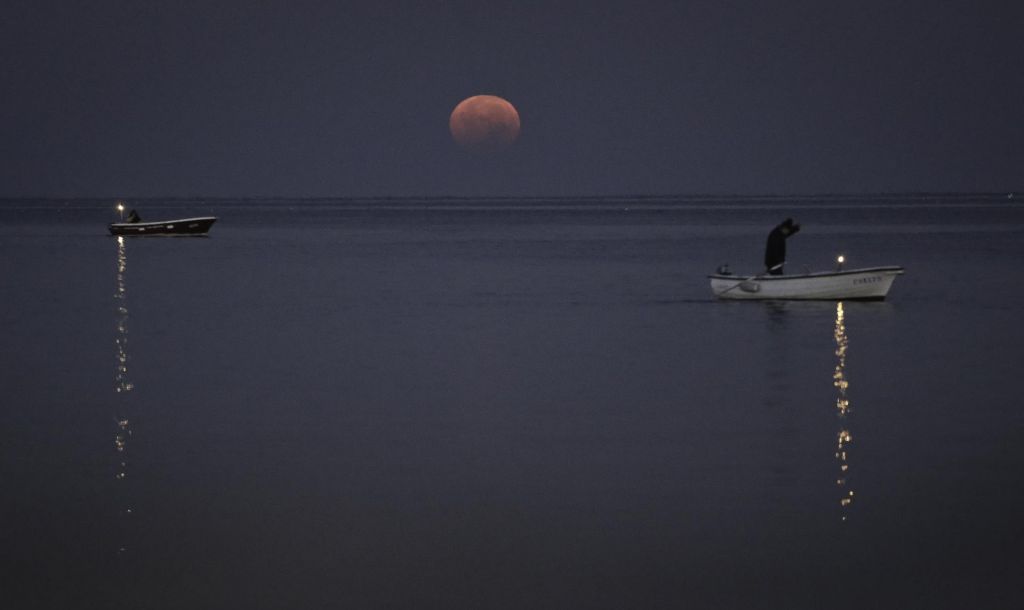 FOTO:Hitre korake naj nadomesti tehtna javna razprava