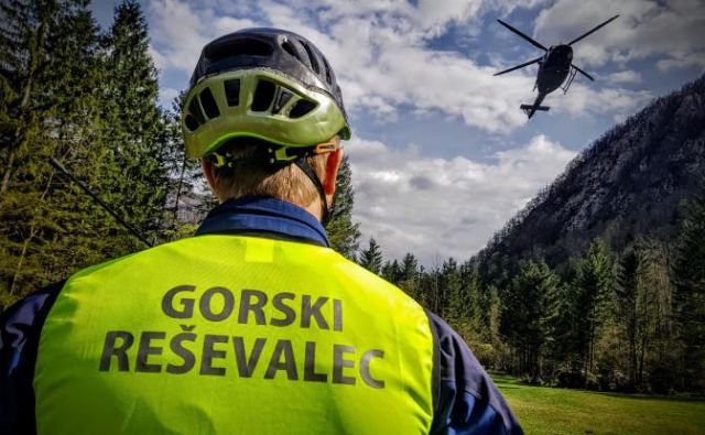 Gorski reševalci so kot prostovoljci na razpolago noč in dan. FOTO: Matjaž Šerkezi