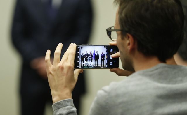 Vsak korak koalicije bo pod budnim očesom zunajvladne partnerice Levice. FOTO: Leon Vidic/Delo