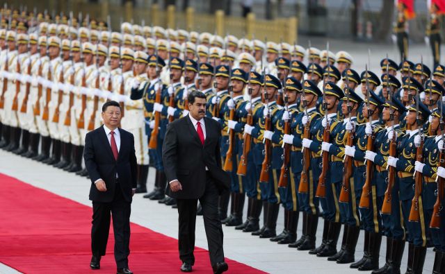 Peking za zdaj noče zapustiti Madurovega režima, prav tako Venezuele noče povsem prepustiti Rusiji. FOTO: Reuters