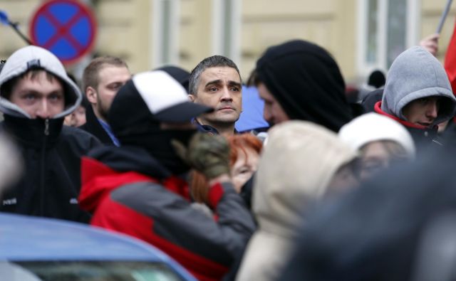 Bernard Brščič na protimigrantskih protestih. FOTO: Matej Družnik