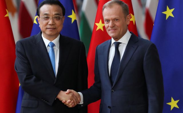 Predsednik Evropskega sveta Donald Tusk in kitajski premier Li Keqiang. FOTO: Reuters