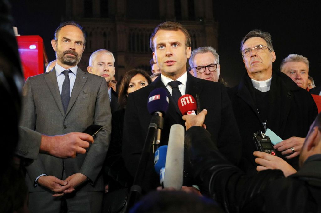 FOTO:Macron: »S skupnimi močmi bomo obnovili katedralo«