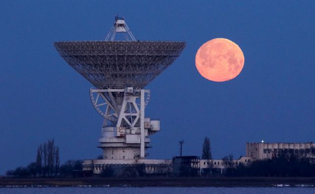 Znanost ima lahko pomembno vlogo tudi pri spodbujanju razvoja manj razvitih delov sveta. FOTO: Alexey Pavlishak/Reuters