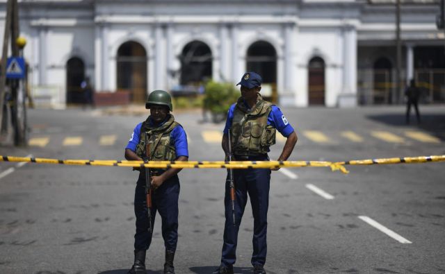 Šrilanko je minuli konec tedna pretreslo več eksplozij v cerkvah in hotelih. FOTO: AFP