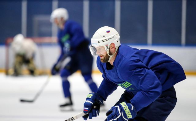 Andrej Hebar po tekmi z Madžarsko in sobotnem treningu, s katerega je ta fotografija, ostaja v tretjem napadu risov. FOTO<br />
Matic Klansek Velej/Sportida