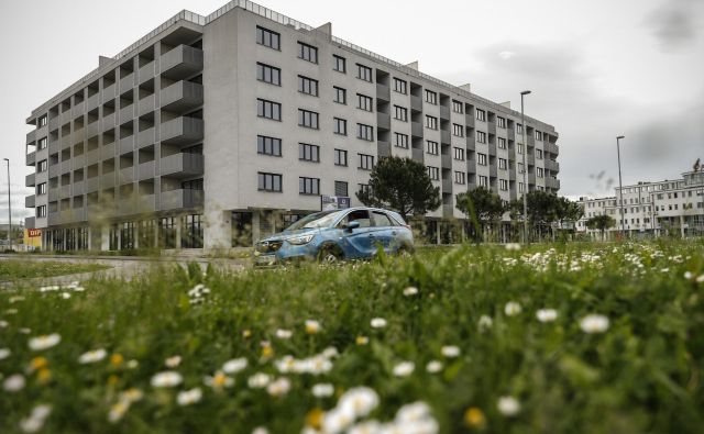 Za stanovanja v Koprskih vratih lahko kupci do 26. maja oddajo zavezujoče ponudbe. Foto Uroš Hočevar