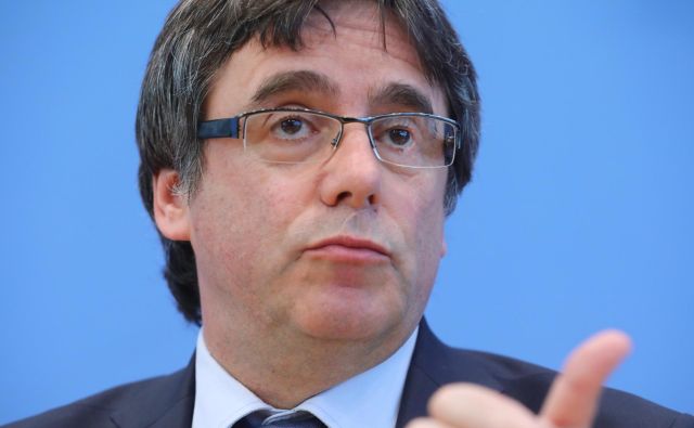 Nekdanji katalonski predsednik Carles Puigdemont bo danes nastopil v Mestnem muzeju v Ljubljani. Foto: Reuters