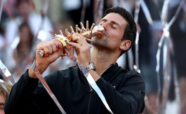 Novak Đoković je do tretje madridske lovorike prišel brez izgubljenega niza, le dva tedna pred Roland-Garrosom je spet ujel pravi ritem. FOTO: Reuters