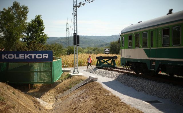 Po informacijah iz več virov ni verjetno, da bi Slovenija za posojilo EIB lahko dobila jamstev evropskega sklada EFSI, marveč bodo morala jamčiti sama. FOTO: Jure Eržen