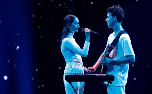 Contestants Zala Kralj & Gasper Santl of Slovenia perform during the first semi-final of 2019 Eurovision Song Contest in Tel Aviv, Israel May 14, 2019. REUTERS/Ronen Zvulun Foto Ronen Zvulun Reuters