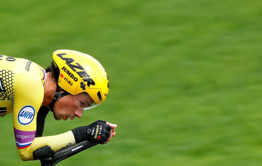 FOTO:Po novi Rogličevi mojstrovini le &scaron;e dvoboj za rožnato majico