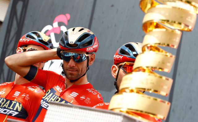 Vincenzo Nibali lahko po kronometru spet bolj optimistično pogleduje proti pokalu, ki ga je dvakrat že dvignil v zrak. FOTO: AFP