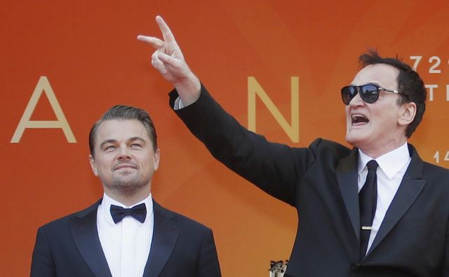 Režiser Quentin Tarantino in igralec Leonardo DiCaprio. FOTO: Eric Gaillard Reuters