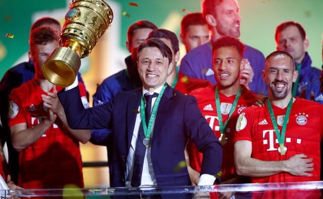 Bayern in Niko Kovač sta zelo vznemirljivo sezono zaključila v zmagovalnem ritmu, z dvojno krono. FOTO: Reuters