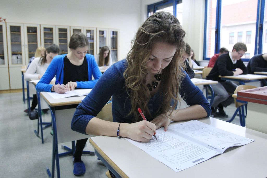 Tudi letos več dijakov do študija po bližnjici