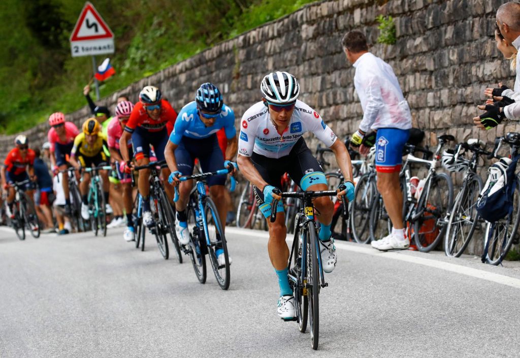 Pred vrhuncem v Dolomitih je Roglič pokazal, da je &scaron;e zraven