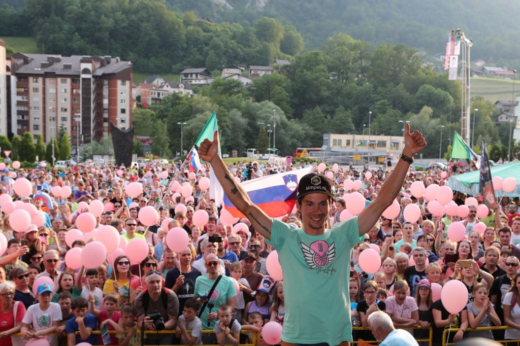Primoža Rogliča v Zagorju pričakalo več tisoč sokrajanov
