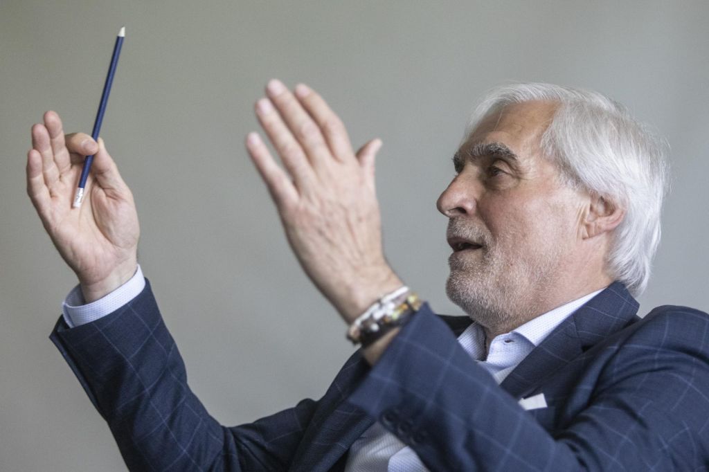 FOTO:Cimos po letih agonije spet zaposluje inženirje