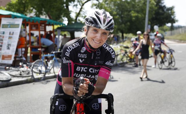 Andreja Trojar je lani sodelovala na barjanki, letos se je opogumila za veliko Franjo. FOTO: Leon Vidic/Delo