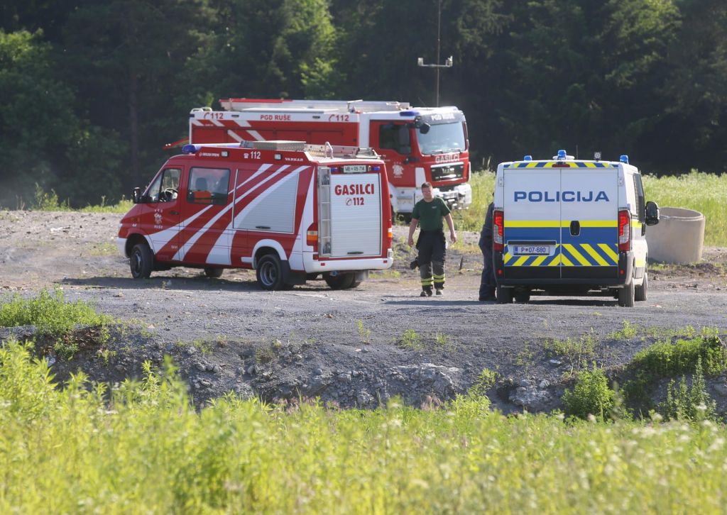 FOTO:V Rušah zagorelo na deponiji pnevmatik