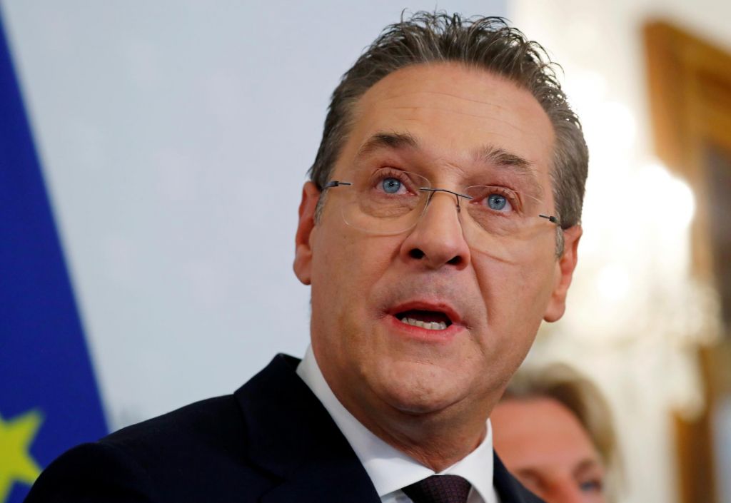 Strache se je odpovedal mandatu evropskega poslanca