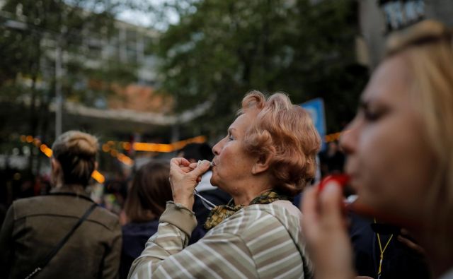 Čeprav so prihodki v Srbiji v povprečju bistveno nižji kot v Sloveniji, življenje ni sorazmerno cenejše. Foto Reuters