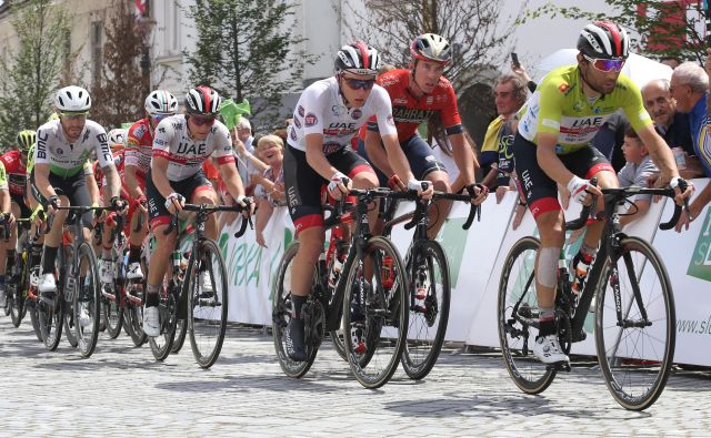 Diego Uliissi (v ospredju, za njim Tadej Pogačar) je drugič zmagal na dirki po Sloveniji, prvič je bil najboljši leta 2011. Foto Tomi Lombar