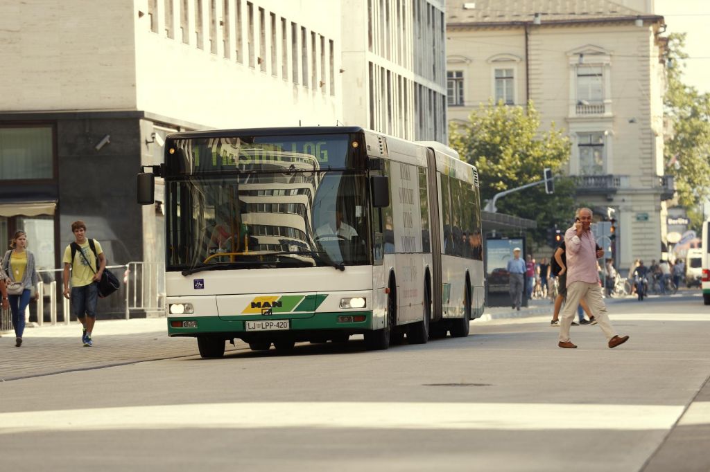 FOTO:V osmih letih za 14 odstotkov manj prevozov z LPP