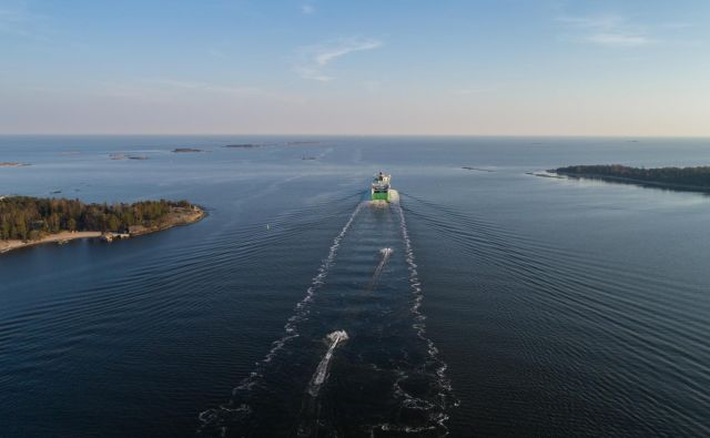 Med Helsinki in Talinom danes vozi tudi do 18 trajektov na dan, že v nekaj letih pa bi lahko mesti povezal velikopotezen infrastrukturni projekt Petra Vesterbacke. FOTO: Shutterstock