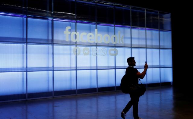 Facebook resno pravi, da je zaznal nepravilnosti, pač pa jih ni bil niti sposoben niti pripravljen ustaviti. Za denar, torej, je pogledal stran. FOTO: Reuters