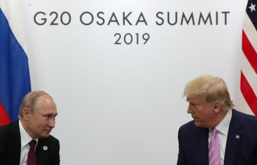 Ob začetku vrha G20 sta se sešla Trump in Putin