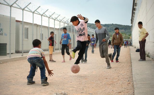 Največ beguncev in migrantov je do začetka tega meseca prišlo v Grčijo in Španijo, precej manj kot kadarkoli v zadnjih petih letih pa v Italijo. FOTO: Jure Eržen/Delo