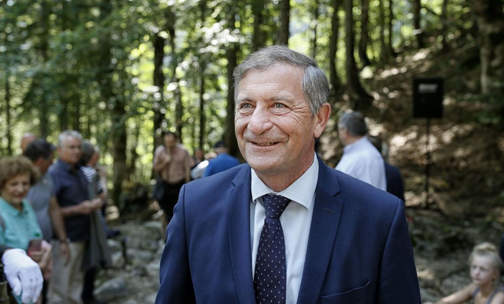 FOTO:Karl Erjavec noče sestopiti z vrha stranke