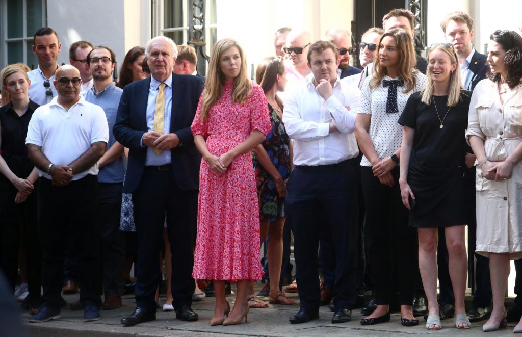 Boris, Carrie in lovilec miši Larry