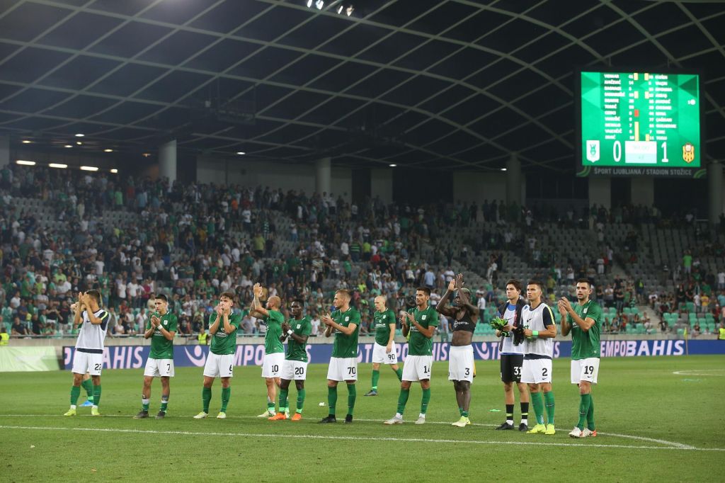 FOTO:V Stožicah aplavzi in pozitivna energija