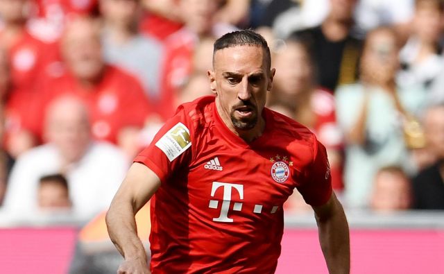 Šestintridesetletni nekdanji francoski reprezentant Franck Ribery je po 12 sezonah zapustil nemški Bayern. Od takrat se ne končajo ugibanja, kam ga bo vodila nova pot. FOTO: Reuters